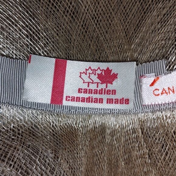 Vintage Ivory wedding party hat with blue and ivory flowers Canadian made - Picture 6 of 7